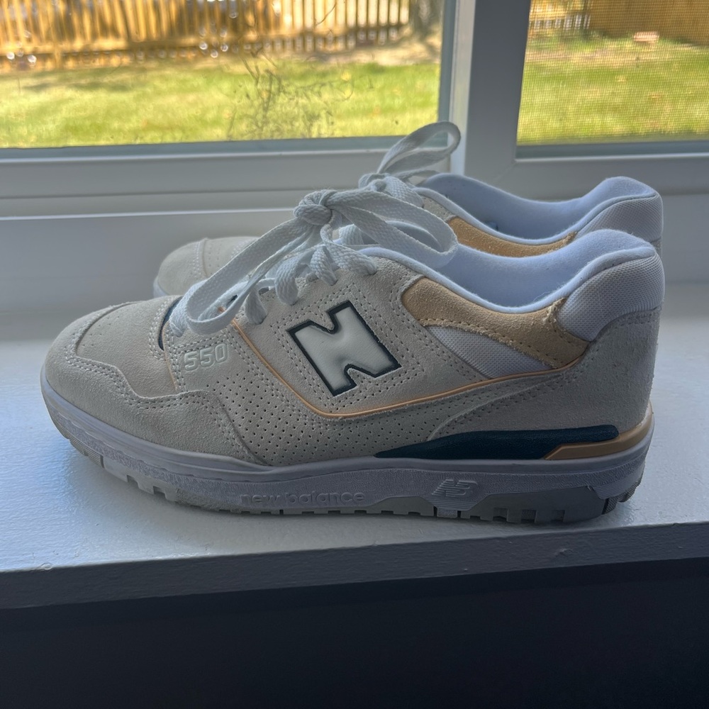 Women’s New Balance 550